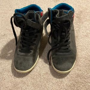 Dark gray wedge sneakers